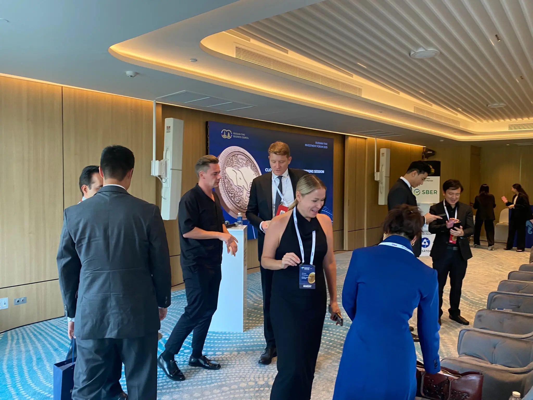 Delegates networking after the healthcare programme in Phuket