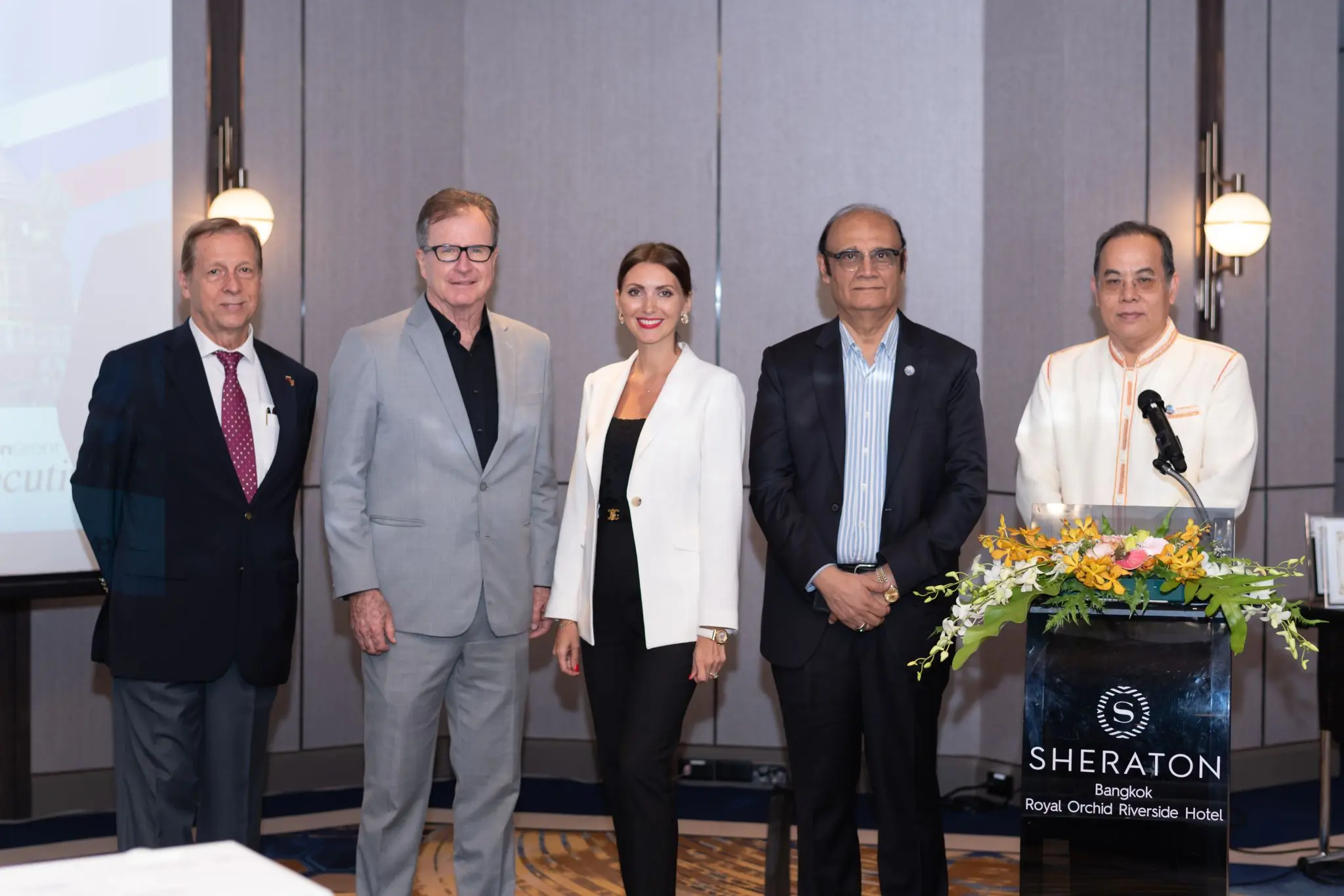 Organisers and speakers at the Thai-Russian cultural intelligence seminar in Bangkok